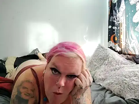 Trans Girl next door420 online show from January 2025 11:24:01 PM