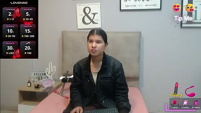SophiaMeyerst online show from April 2026 01:24:02 PM