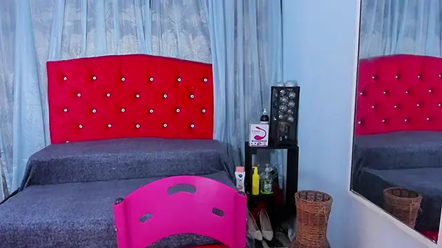 Cumming Tiffani online show from March 2025 12:06:02 PM