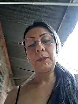 Mia-funny20 online show from April 2026 09:39:33 PM