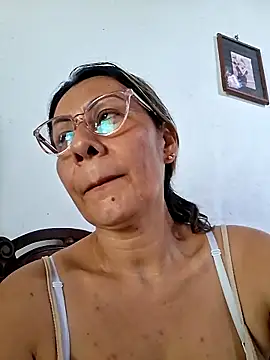 Mia-funny20 online show from November 2025 04:17:01 PM