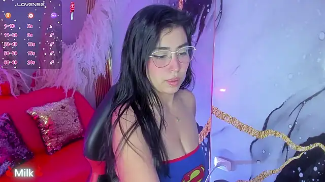 emma  cute   online show from October 2025 11:56:02 AM