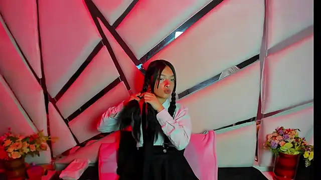 Snapshot of Aurora_18 chatting on October 2025 02:40:02 PM Aurora 18 online show from October 2025 02:40:02 PM