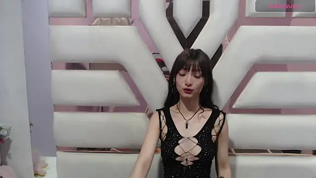 Snapshot of Aurora_18 chatting on February 2025 12:43:01 AM Aurora 18 online show from February 2025 12:43:01 AM