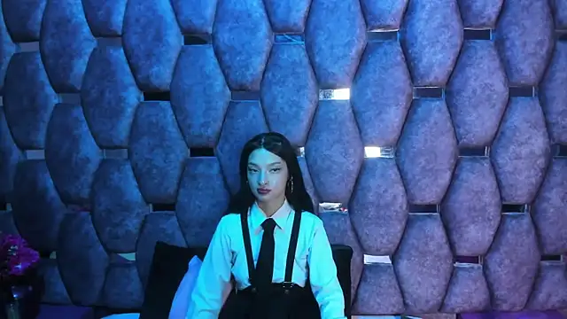 Snapshot of Aurora_18 chatting on September 2025 02:32:02 PM Aurora 18 online show from September 2025 02:32:02 PM