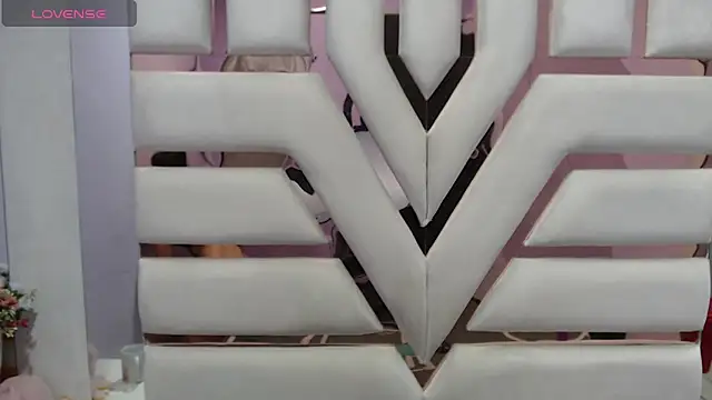 Snapshot of Aurora_18 chatting on March 2025 09:48:02 PM Aurora 18 online show from March 2025 09:48:02 PM