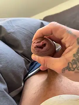 Bro4bro0040 online show from November 2025 08:24:01 AM