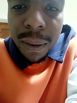 Snapshot of blackman933z chatting on December 2024 04:07:02 PM blackman933z online show from December 2024 04:07:02 PM
