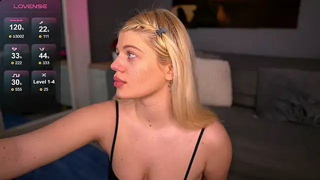 Snapshot of JosephineBlairs chatting on February 2025 11:09:01 AM JosephineBlairs online show from February 2025 11:09:01 AM