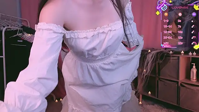 Molly Sunshine online show from November 2025 12:54:02 PM