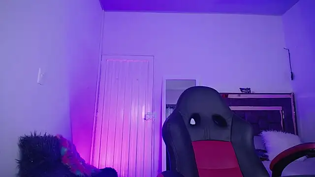 alejandrafitt online show from October 2025 09:24:01 PM