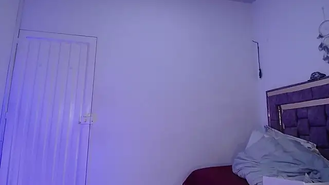 alejandrafitt online show from November 2025 12:09:01 AM