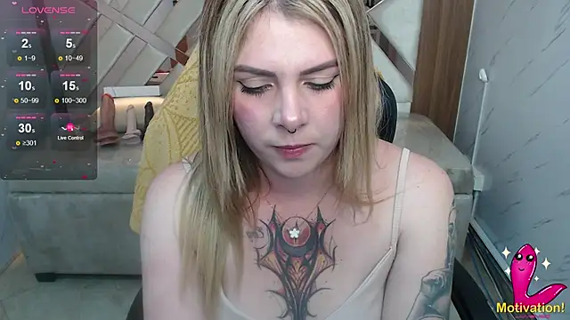 Snapshot of Paula_b_ chatting on June 2026 06:20:01 PM Paula b online show from June 2026 06:20:01 PM