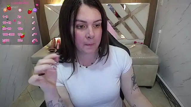 Paula b  online show from October 2025 01:01:02 PM