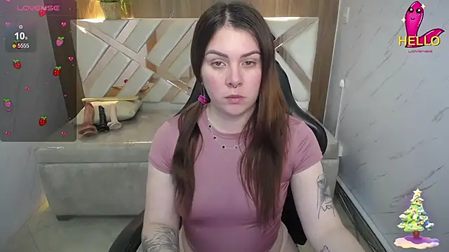 Snapshot of Paula_b_ chatting on December 2025 12:49:02 PM Paula b online show from December 2025 12:49:02 PM