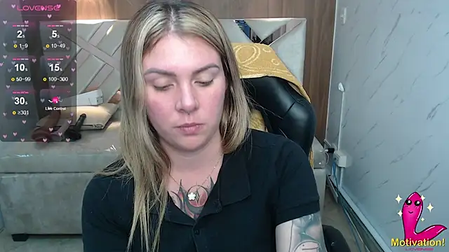 Paula b  online show from May 2026 01:06:01 PM