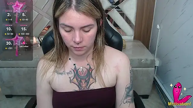 Snapshot of Paula_b_ chatting on July 2026 12:55:01 PM Paula b online show from July 2026 12:55:01 PM