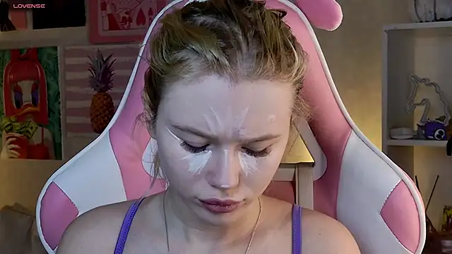 LexieLoree online show from February 2025 04:06:01 AM
