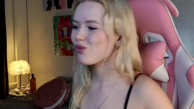 LexieLoree online show from January 2025 07:41:01 AM