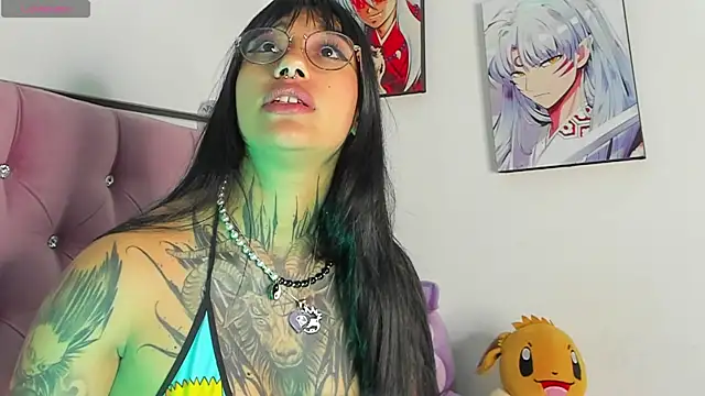 Snapshot of Akari1_Mischief chatting on January 2025 11:45:02 PM Akari1 Mischief online show from January 2025 11:45:02 PM