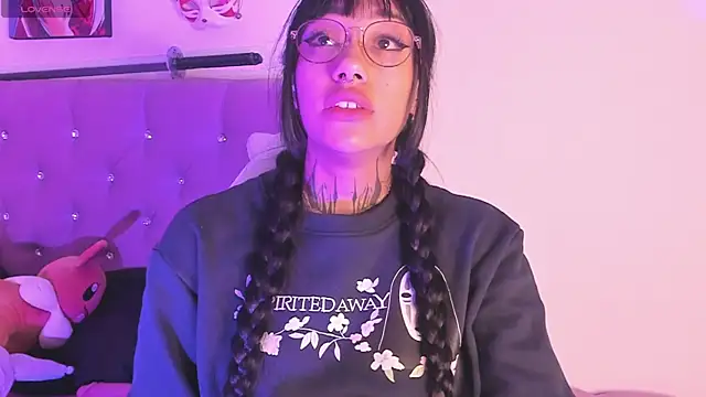 Snapshot of Akari1_Mischief chatting on March 2025 04:45:02 AM Akari1 Mischief online show from March 2025 04:45:02 AM