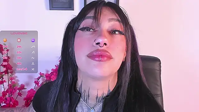 Snapshot of Akari1_Mischief chatting on May 2026 03:10:01 AM Akari1 Mischief online show from May 2026 03:10:01 AM