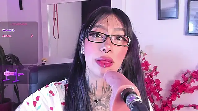 Akari1 Mischief online show from April 2026 04:04:02 AM