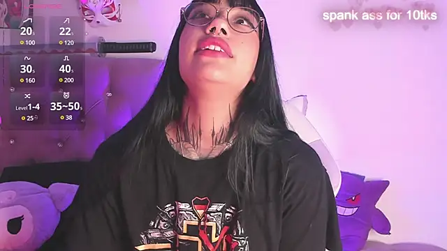 Snapshot of Akari1_Mischief chatting on March 2025 05:02:01 AM Akari1 Mischief online show from March 2025 05:02:01 AM