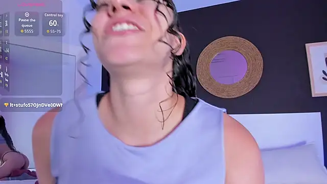 VioletPaket online show from April 2026 12:10:02 PM