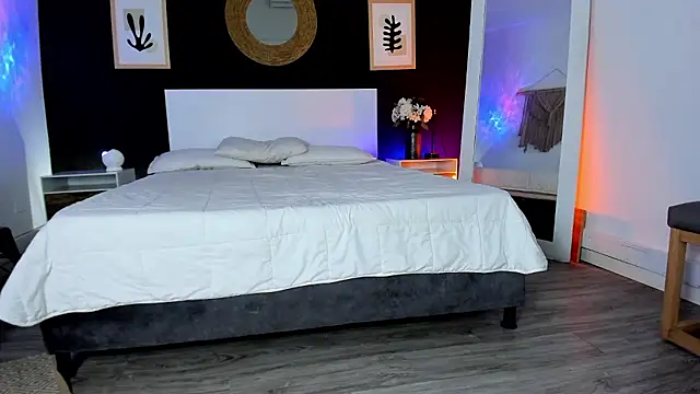 VioletPaket online show from January 2026 11:50:01 AM