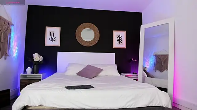 VioletPaket online show from February 2026 12:17:01 PM