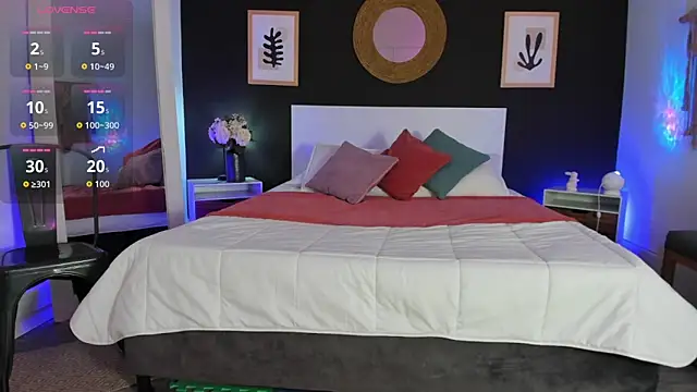 VioletPaket online show from April 2026 11:38:02 AM