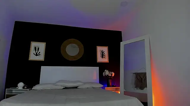 VioletPaket online show from January 2026 05:27:02 PM