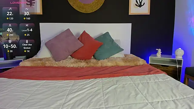 VioletPaket online show from April 2026 11:39:01 AM