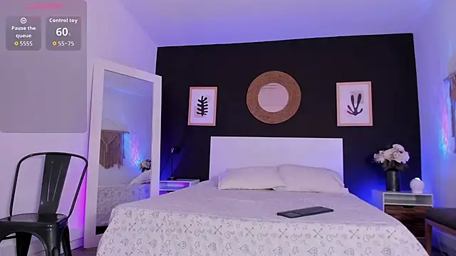 VioletPaket online show from March 2026 12:56:01 PM