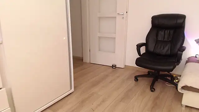 Snapshot of amberdoll4u chatting on February 2025 09:35:01 AM amberdoll4u online show from February 2025 09:35:01 AM