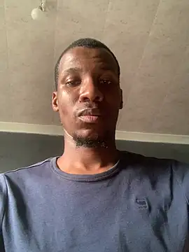 Snapshot of DManL chatting on January 2026 06:50:01 AM DManL online show from January 2026 06:50:01 AM