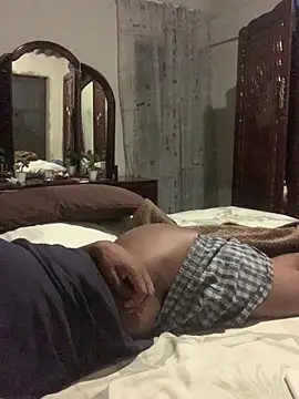 Snapshot of DManL chatting on December 2025 09:09:02 PM DManL online show from December 2025 09:09:02 PM