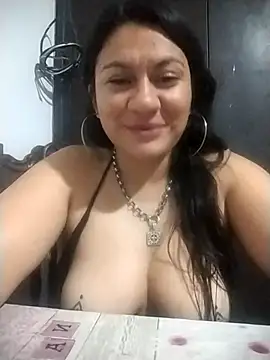 Snapshot of TattySQUIRT chatting on November 2025 01:01:02 AM TattySQUIRT online show from November 2025 01:01:02 AM