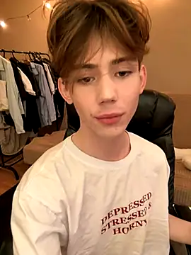 Ohnosashaa online show from November 2025 01:36:02 PM