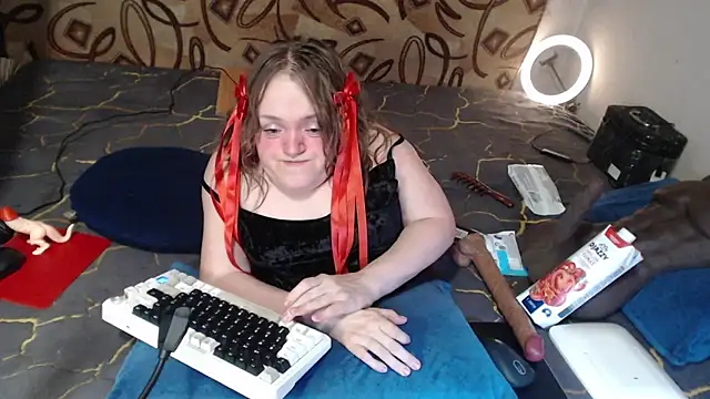 Snapshot of MiniNatalie chatting on March 2025 02:07:02 AM MiniNatalie online show from March 2025 02:07:02 AM