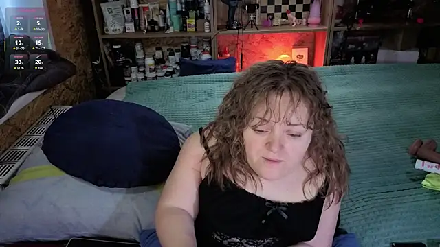 MiniNatalie online show from November 2025 03:11:01 AM