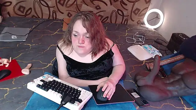 Snapshot of MiniNatalie chatting on March 2025 08:28:02 AM MiniNatalie online show from March 2025 08:28:02 AM