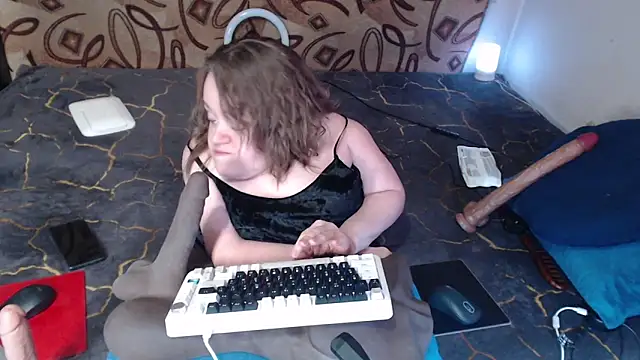 Snapshot of MiniNatalie chatting on March 2025 02:59:01 AM MiniNatalie online show from March 2025 02:59:01 AM