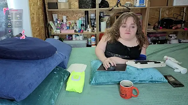 MiniNatalie online show from January 2026 07:34:01 AM