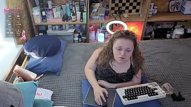 MiniNatalie online show from April 2026 11:49:02 AM