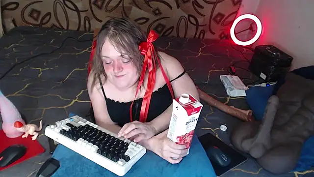 Snapshot of MiniNatalie chatting on March 2025 12:39:02 AM MiniNatalie online show from March 2025 12:39:02 AM