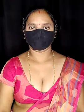 Snapshot of vintage-vibs chatting on December 2025 07:49:02 PM vintage-vibs online show from December 2025 07:49:02 PM