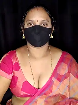 Snapshot of vintage-vibs chatting on February 2026 06:29:02 PM vintage-vibs online show from February 2026 06:29:02 PM