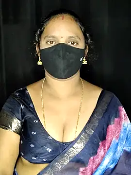 Snapshot of vintage-vibs chatting on February 2026 06:19:01 PM vintage-vibs online show from February 2026 06:19:01 PM